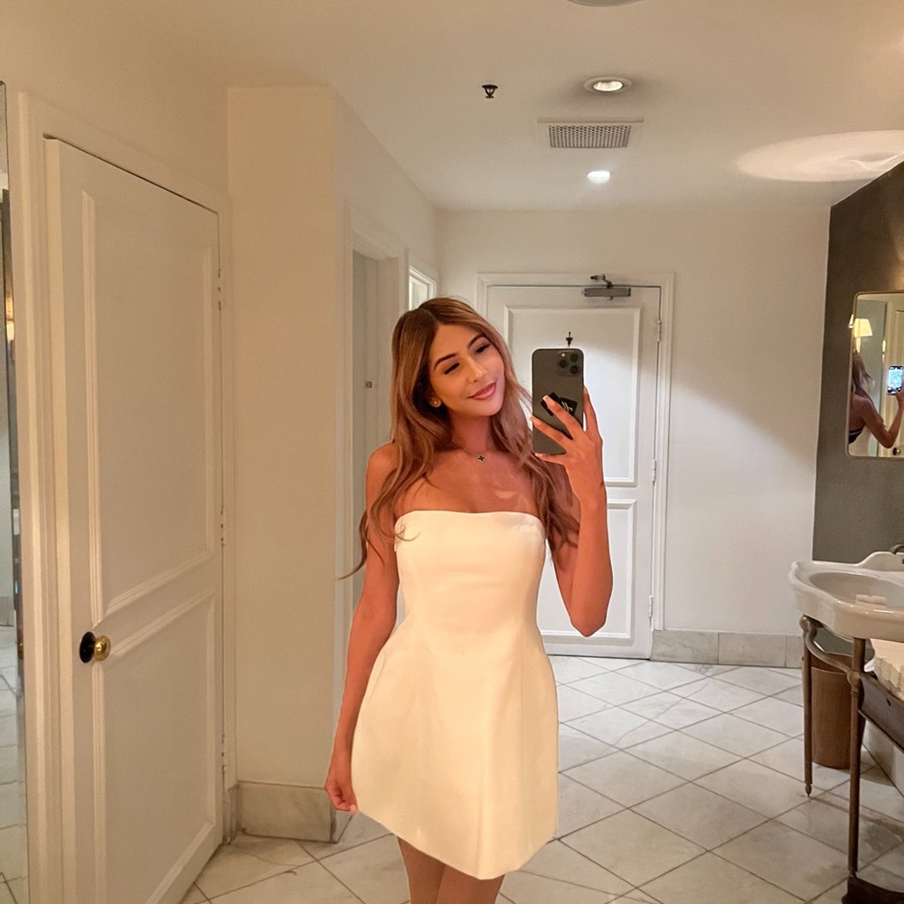 Meshki Neeka strapless bow back mini dress